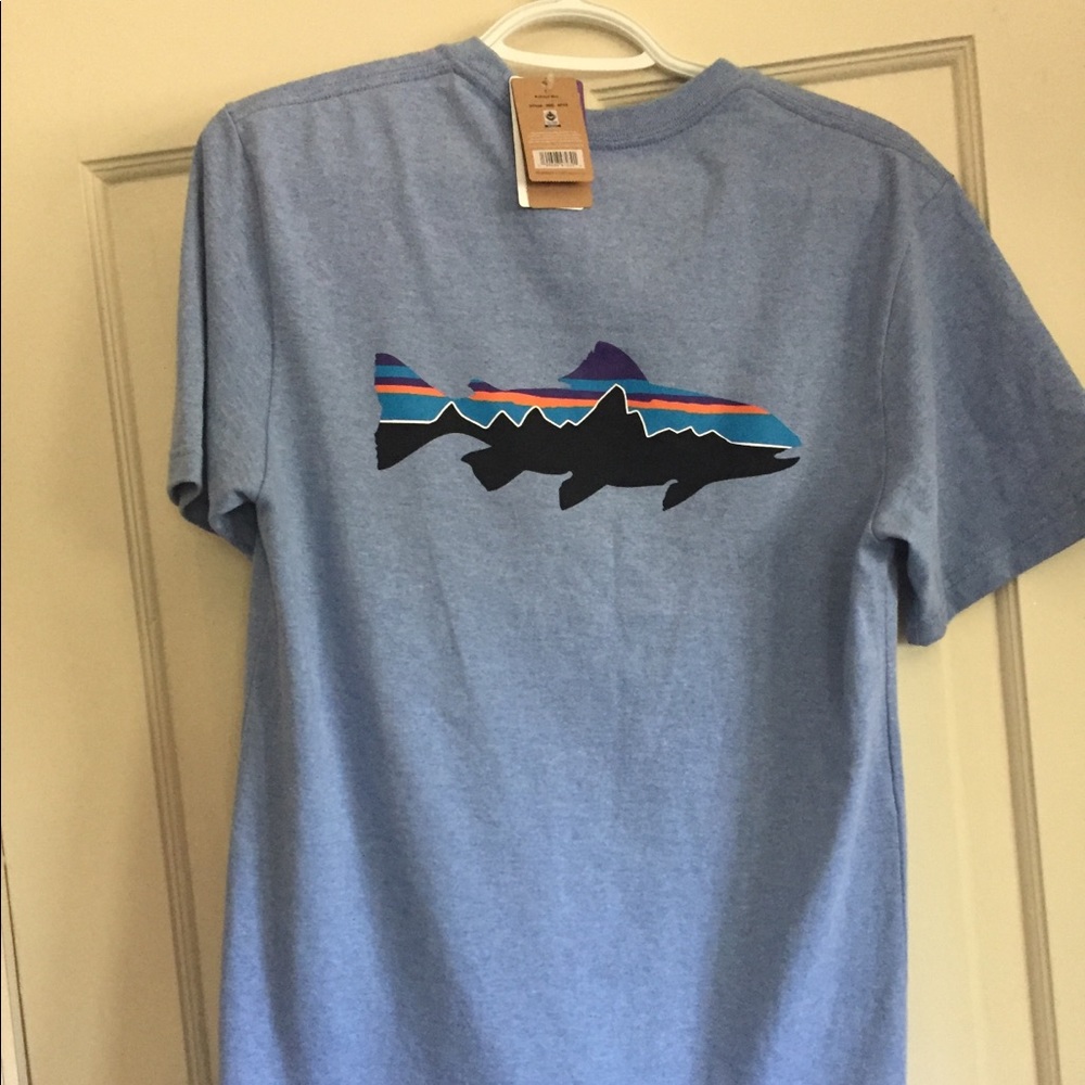 New Men’s Small Patagonia T-shirt